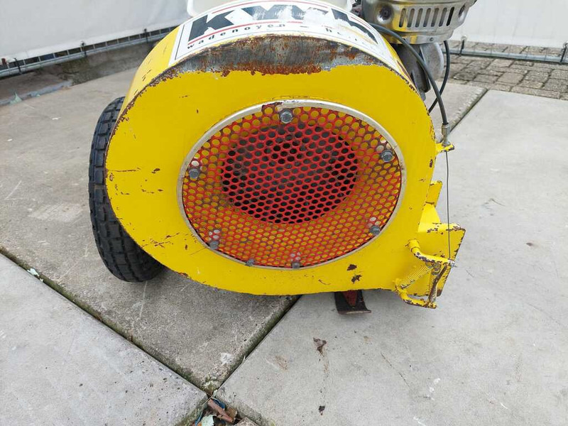 KWH Wielblazer - Puutarhajyrsin: kuva KWH Wielblazer - Puutarhajyrsin KWH Wielblazer - Puutarhajyrsin: kuva KWH Wielblazer - Puutarhajyrsin