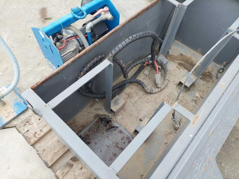 Van Zuylen MNS 12E 12V - Lisälaitteet: kuva van Zuylen MNS 12E 12V - Lisälaitteet Van Zuylen MNS 12E 12V - Lisälaitteet: kuva van Zuylen MNS 12E 12V - Lisälaitteet