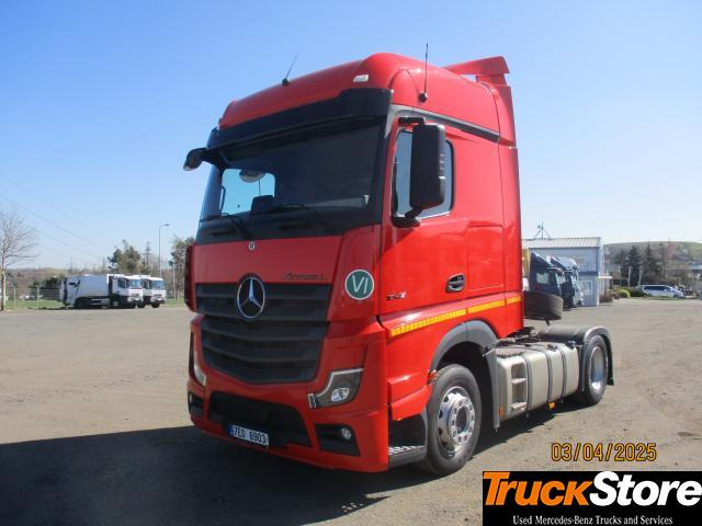 Vetopöytäauto Mercedes-Benz Actros 1845 LS: kuva Vetopöytäauto Mercedes-Benz Actros 1845 LS