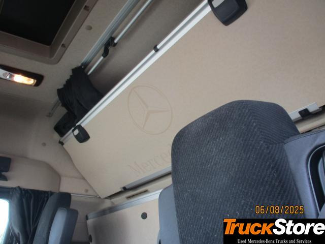 Mercedes-Benz Actros 1848 LS - Vetopöytäauto: kuva Mercedes-Benz Actros 1848 LS - Vetopöytäauto Mercedes-Benz Actros 1848 LS - Vetopöytäauto: kuva Mercedes-Benz Actros 1848 LS - Vetopöytäauto