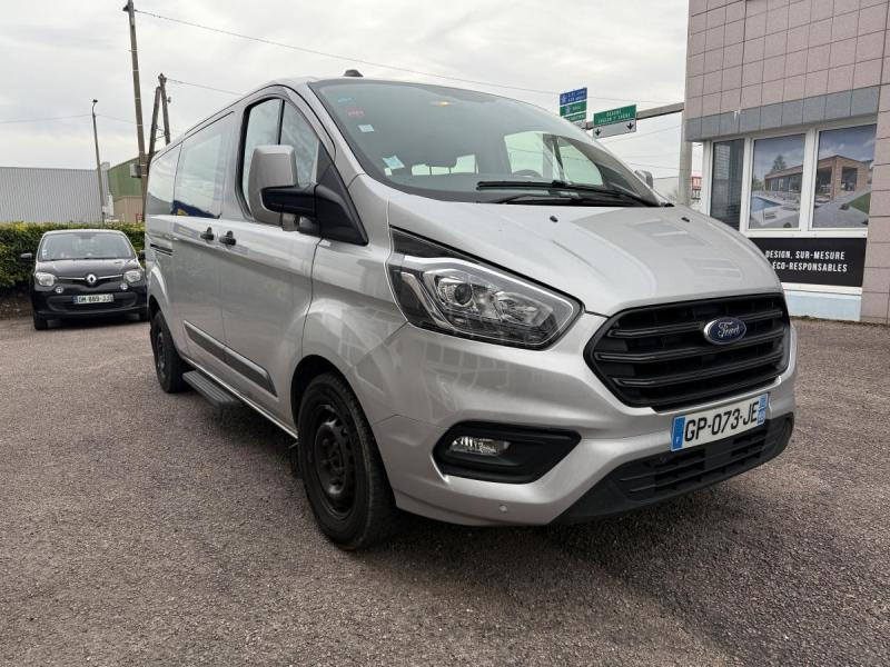 Ford Transit Custom Combi - Pikkubussi: kuva Ford Transit Custom Combi - Pikkubussi Ford Transit Custom Combi - Pikkubussi: kuva Ford Transit Custom Combi - Pikkubussi