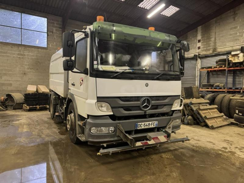 Mercedes Atego 1524 - Lakaisuauto: kuva Mercedes Atego 1524 - Lakaisuauto Mercedes Atego 1524 - Lakaisuauto: kuva Mercedes Atego 1524 - Lakaisuauto