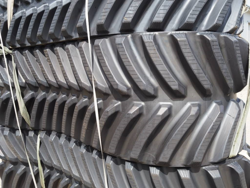 Uusi Telaketju - Maatalouskoneet Challenger MT700 / Rubber belt / track / 30" / 762mm: kuva Uusi Telaketju - Maatalouskoneet Challenger MT700 / Rubber belt / track / 30" / 762mm