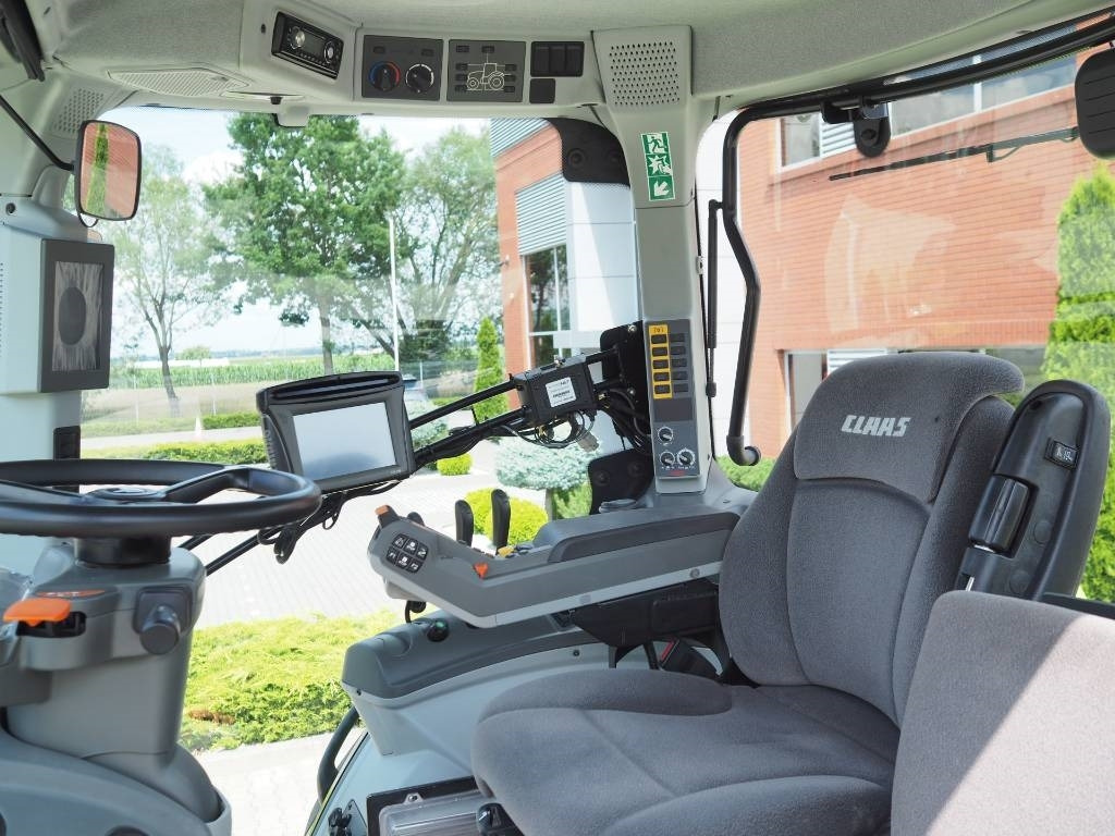 Claas Axion 810 CIS, GPS - RTK - Traktori: kuva Claas Axion 810 CIS, GPS - RTK - Traktori Claas Axion 810 CIS, GPS - RTK - Traktori: kuva Claas Axion 810 CIS, GPS - RTK - Traktori