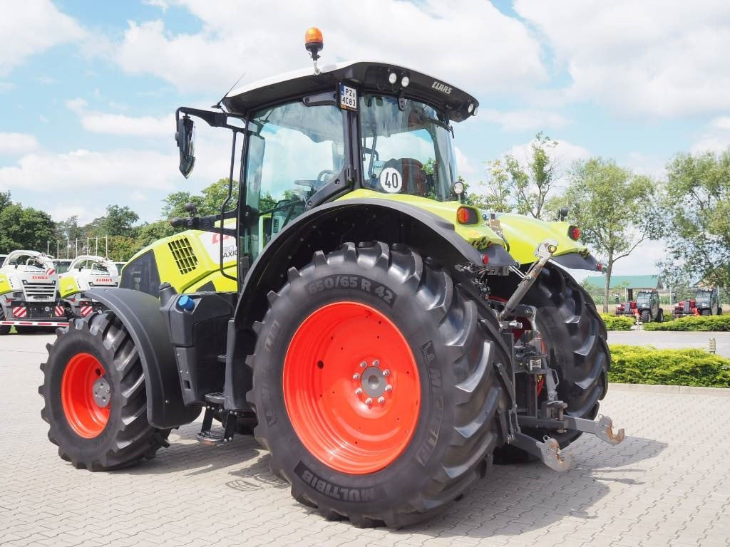 Claas Axion 810 CIS, GPS - RTK - Traktori: kuva Claas Axion 810 CIS, GPS - RTK - Traktori Claas Axion 810 CIS, GPS - RTK - Traktori: kuva Claas Axion 810 CIS, GPS - RTK - Traktori