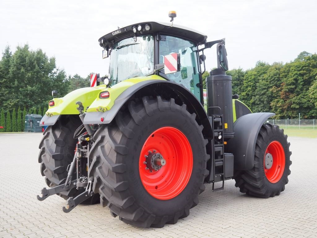Claas Axion 920 CMATIC, GPS, CEMIS 1200, PTO - Traktori: kuva Claas Axion 920 CMATIC, GPS, CEMIS 1200, PTO - Traktori Claas Axion 920 CMATIC, GPS, CEMIS 1200, PTO - Traktori: kuva Claas Axion 920 CMATIC, GPS, CEMIS 1200, PTO - Traktori
