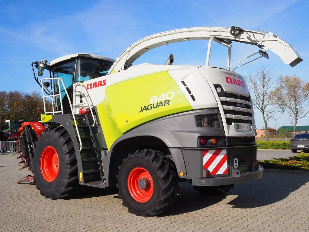Claas Jaguar 840 4x4 + Kemper 445 - Itsekulkeva silppuri: kuva Claas Jaguar 840 4x4 + Kemper 445 - Itsekulkeva silppuri Claas Jaguar 840 4x4 + Kemper 445 - Itsekulkeva silppuri: kuva Claas Jaguar 840 4x4 + Kemper 445 - Itsekulkeva silppuri