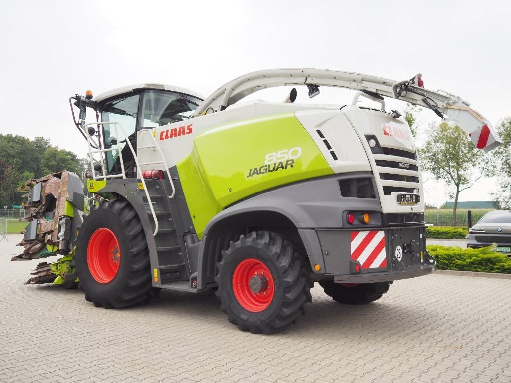 Claas Jaguar 850 4WD + Orbis 600 SD - Itsekulkeva silppuri: kuva Claas Jaguar 850 4WD + Orbis 600 SD - Itsekulkeva silppuri Claas Jaguar 850 4WD + Orbis 600 SD - Itsekulkeva silppuri: kuva Claas Jaguar 850 4WD + Orbis 600 SD - Itsekulkeva silppuri
