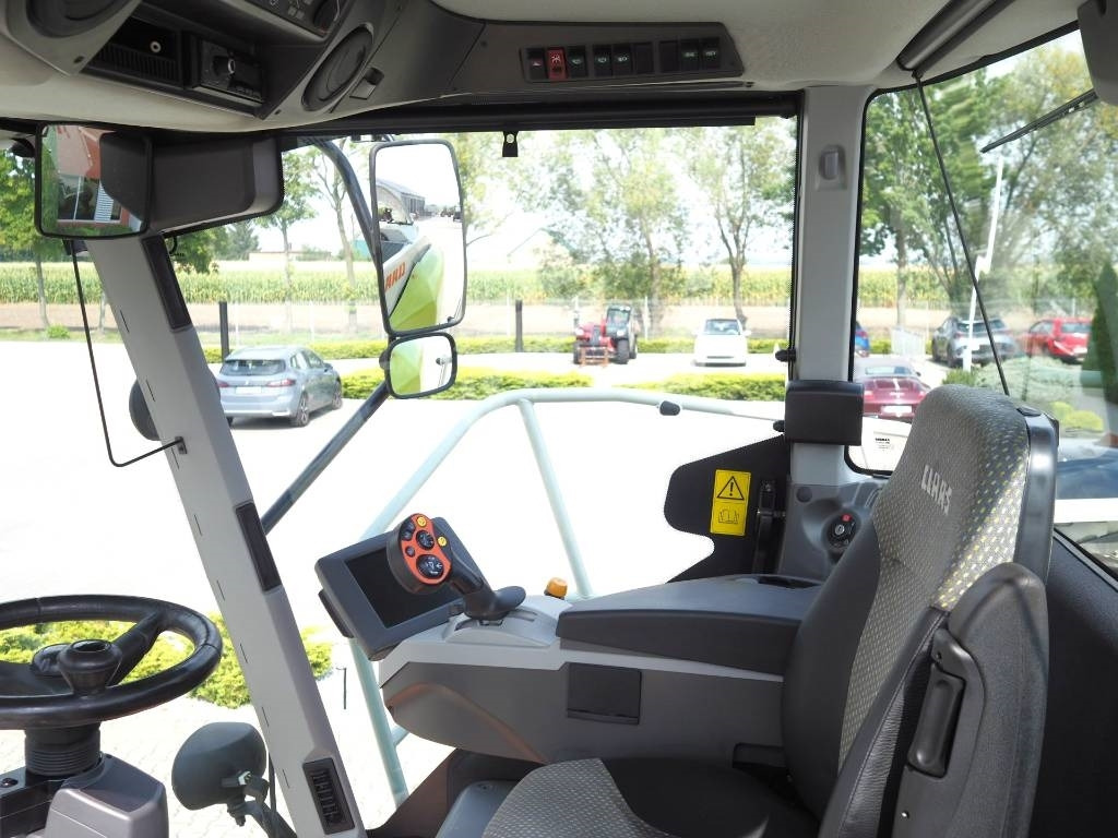 Claas Jaguar 850 4WD - Itsekulkeva silppuri: kuva Claas Jaguar 850 4WD - Itsekulkeva silppuri Claas Jaguar 850 4WD - Itsekulkeva silppuri: kuva Claas Jaguar 850 4WD - Itsekulkeva silppuri