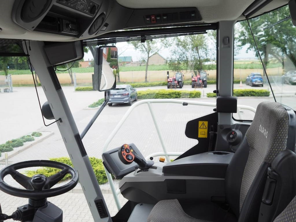 Claas Jaguar 940 4WD - Itsekulkeva silppuri: kuva Claas Jaguar 940 4WD - Itsekulkeva silppuri Claas Jaguar 940 4WD - Itsekulkeva silppuri: kuva Claas Jaguar 940 4WD - Itsekulkeva silppuri