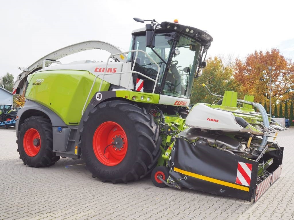 Claas Jaguar 950 4x4 + Orbis 750 - Itsekulkeva silppuri: kuva Claas Jaguar 950 4x4 + Orbis 750 - Itsekulkeva silppuri Claas Jaguar 950 4x4 + Orbis 750 - Itsekulkeva silppuri: kuva Claas Jaguar 950 4x4 + Orbis 750 - Itsekulkeva silppuri
