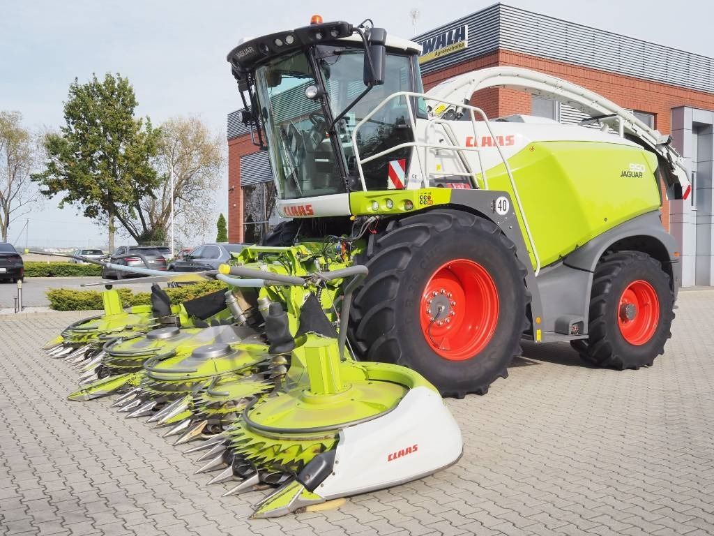 Claas Jaguar 950 4x4 + Orbis 750 - Itsekulkeva silppuri: kuva Claas Jaguar 950 4x4 + Orbis 750 - Itsekulkeva silppuri Claas Jaguar 950 4x4 + Orbis 750 - Itsekulkeva silppuri: kuva Claas Jaguar 950 4x4 + Orbis 750 - Itsekulkeva silppuri