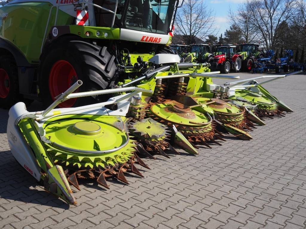 Claas Orbis 750 - Leikkuupöytä - maissi: kuva Claas Orbis 750 - Leikkuupöytä - maissi Claas Orbis 750 - Leikkuupöytä - maissi: kuva Claas Orbis 750 - Leikkuupöytä - maissi