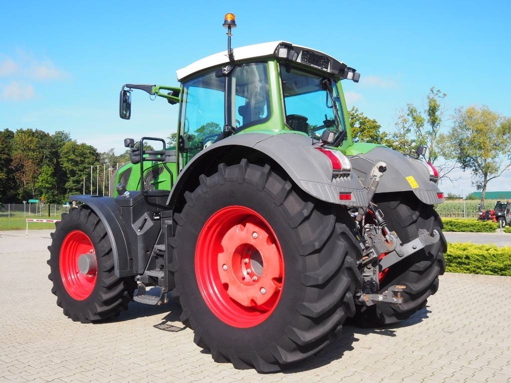 Fendt 828 Vario S4 ProfiPlus, GPS - Traktori: kuva Fendt 828 Vario S4 ProfiPlus, GPS - Traktori Fendt 828 Vario S4 ProfiPlus, GPS - Traktori: kuva Fendt 828 Vario S4 ProfiPlus, GPS - Traktori