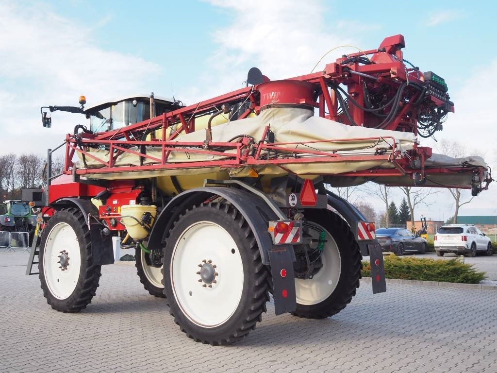 Hardi ALPHA Evo 4100i TWIN - Itsekulkeva kasvinsuojeluruisku: kuva Hardi ALPHA Evo 4100i TWIN - Itsekulkeva kasvinsuojeluruisku Hardi ALPHA Evo 4100i TWIN - Itsekulkeva kasvinsuojeluruisku: kuva Hardi ALPHA Evo 4100i TWIN - Itsekulkeva kasvinsuojeluruisku