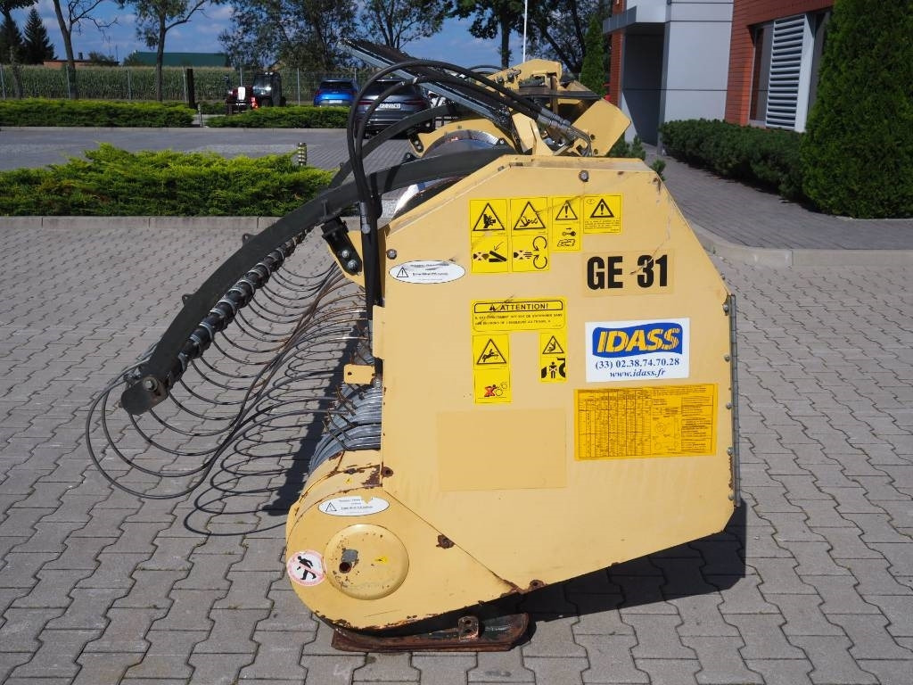 Idass GE 31 - Claas Jaguar - Lisävarusteet - silppuri: kuva Idass GE 31 - Claas Jaguar - Lisävarusteet - silppuri Idass GE 31 - Claas Jaguar - Lisävarusteet - silppuri: kuva Idass GE 31 - Claas Jaguar - Lisävarusteet - silppuri