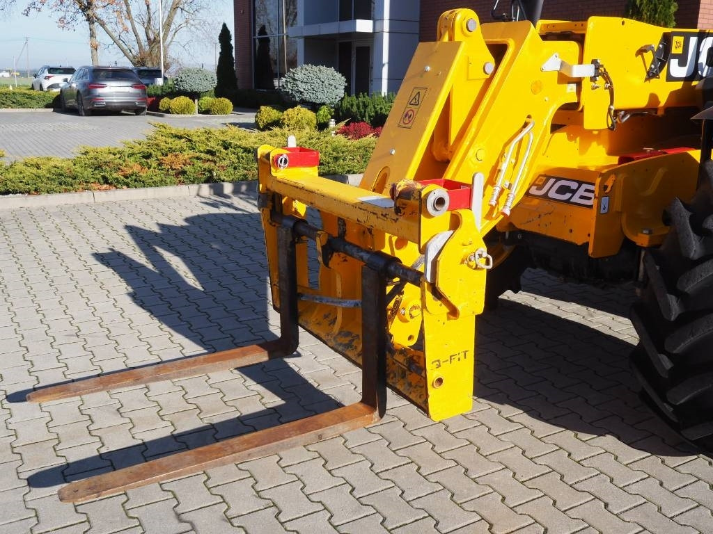 JCB 531-70, Joystick, air conditioning - Kurottaja: kuva JCB 531-70, Joystick, air conditioning - Kurottaja JCB 531-70, Joystick, air conditioning - Kurottaja: kuva JCB 531-70, Joystick, air conditioning - Kurottaja