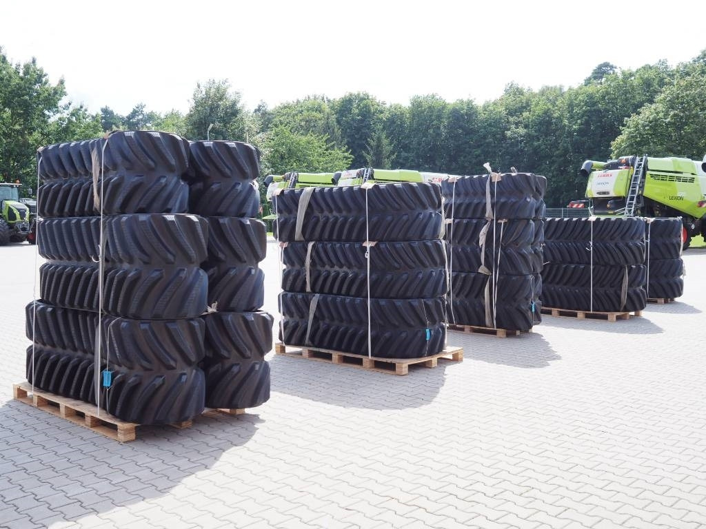 John Deere 8RX / Rubber belt / track / front / 24" / 610mm - Telaketju - Maatalouskoneet: kuva John Deere 8RX / Rubber belt / track / front / 24" / 610mm - Telaketju - Maatalouskoneet John Deere 8RX / Rubber belt / track / front / 24" / 610mm - Telaketju - Maatalouskoneet: kuva John Deere 8RX / Rubber belt / track / front / 24" / 610mm - Telaketju - Maatalouskoneet