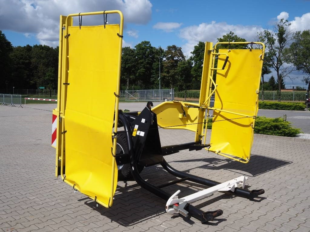 Kemper 300F - transport wheel / 375 / 390 / Plus - Maatalouskoneet: kuva Kemper 300F - transport wheel / 375 / 390 / Plus - Maatalouskoneet Kemper 300F - transport wheel / 375 / 390 / Plus - Maatalouskoneet: kuva Kemper 300F - transport wheel / 375 / 390 / Plus - Maatalouskoneet