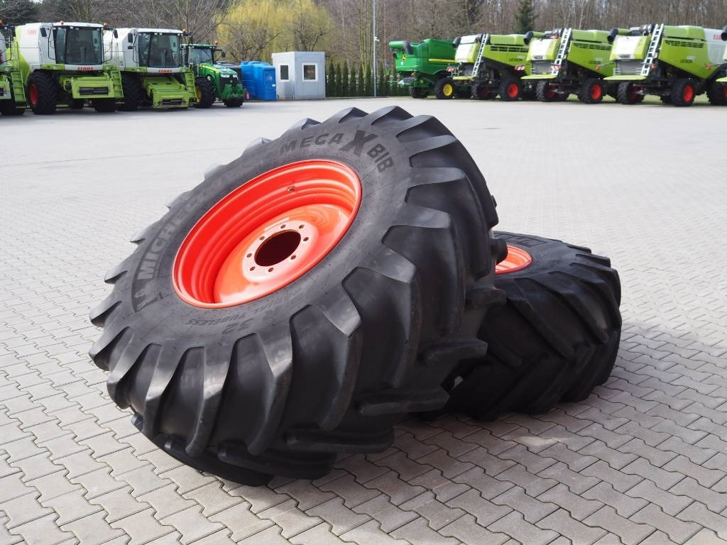 Michelin Agricultural Wheels 650/75 R32 - Claas Jaguar - Rengas - Maatalouskoneet: kuva Michelin Agricultural Wheels 650/75 R32 - Claas Jaguar - Rengas - Maatalouskoneet Michelin Agricultural Wheels 650/75 R32 - Claas Jaguar - Rengas - Maatalouskoneet: kuva Michelin Agricultural Wheels 650/75 R32 - Claas Jaguar - Rengas - Maatalouskoneet