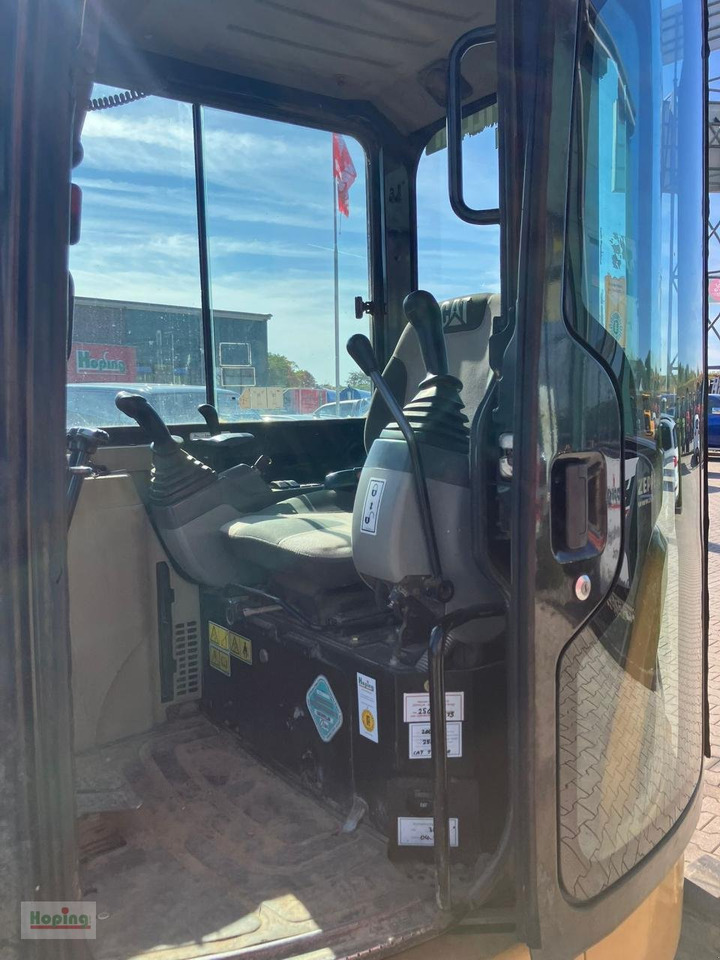 CAT 305C CR - Minikuormaaja: kuva  CAT 305C CR - Minikuormaaja CAT 305C CR - Minikuormaaja: kuva  CAT 305C CR - Minikuormaaja