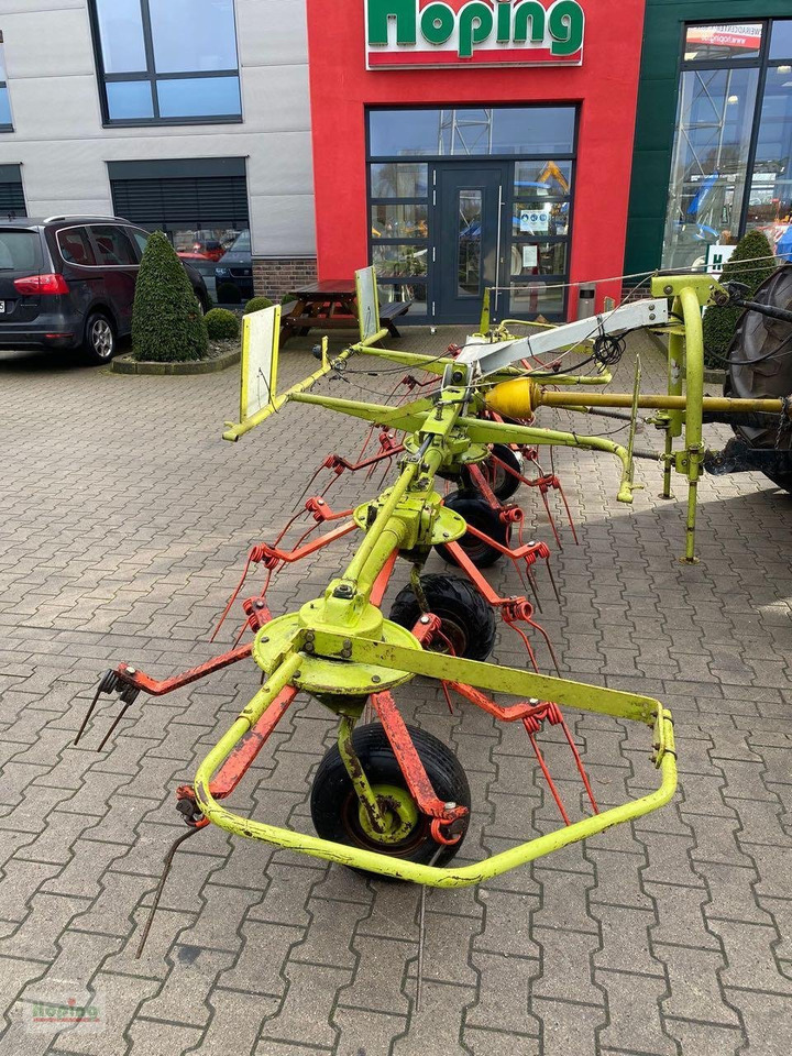 CLAAS 640H - Pöyhin: kuva CLAAS 640H - Pöyhin CLAAS 640H - Pöyhin: kuva CLAAS 640H - Pöyhin