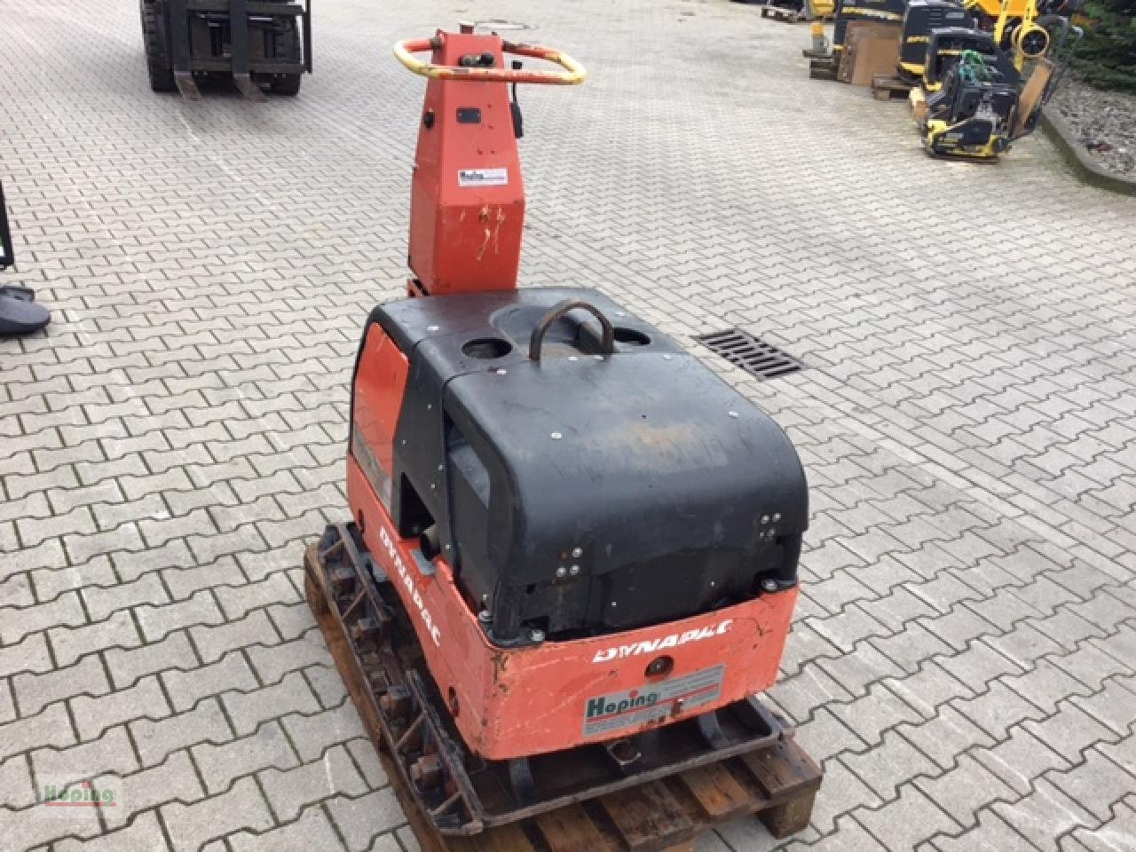 DYNAPAC LH 700 - Tärylevy: kuva DYNAPAC LH 700 - Tärylevy DYNAPAC LH 700 - Tärylevy: kuva DYNAPAC LH 700 - Tärylevy