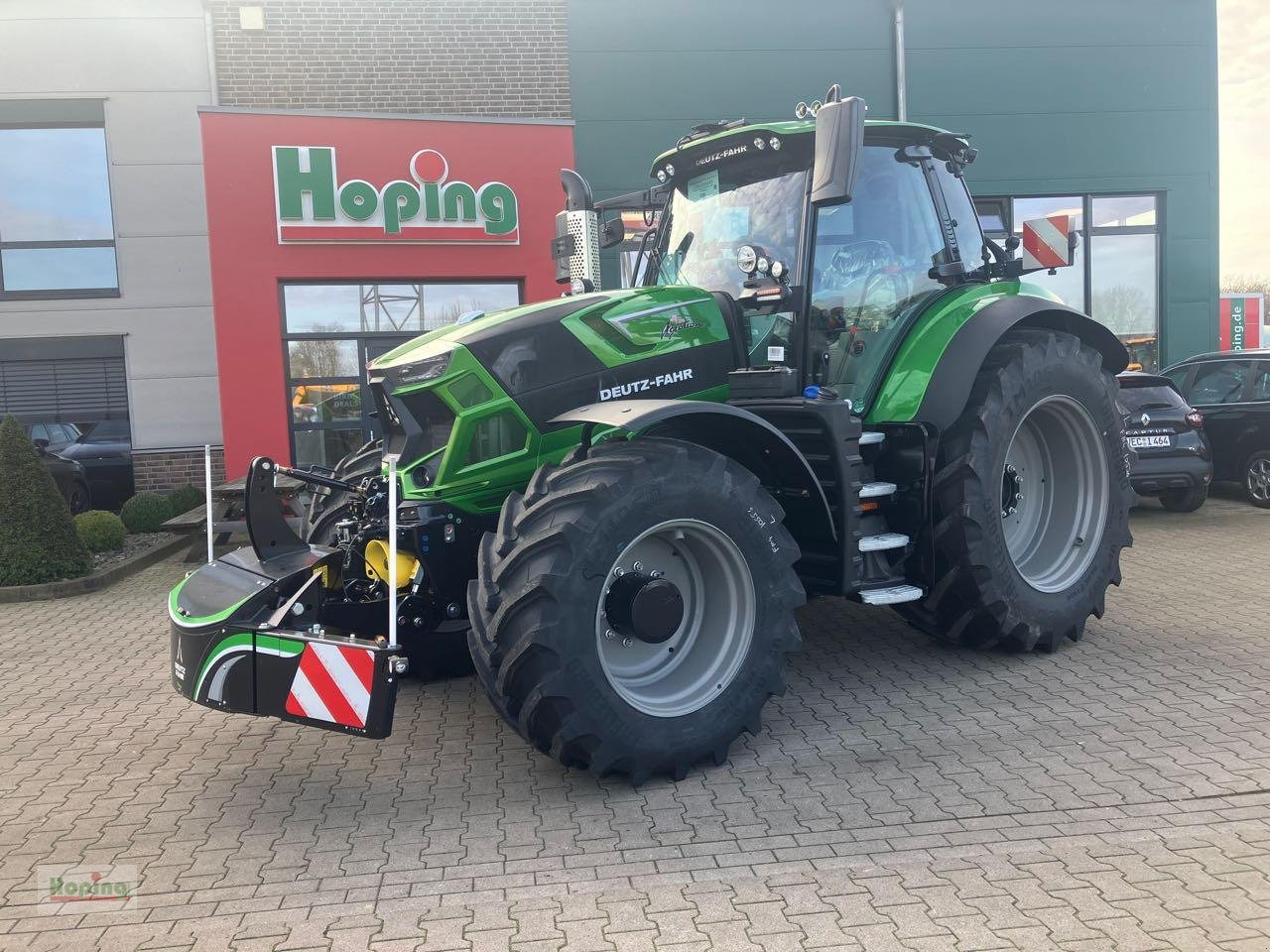 Deutz-Fahr 6180 TTV 30 Jahre Edition - Traktori: kuva Deutz-Fahr 6180 TTV 30 Jahre Edition - Traktori Deutz-Fahr 6180 TTV 30 Jahre Edition - Traktori: kuva Deutz-Fahr 6180 TTV 30 Jahre Edition - Traktori