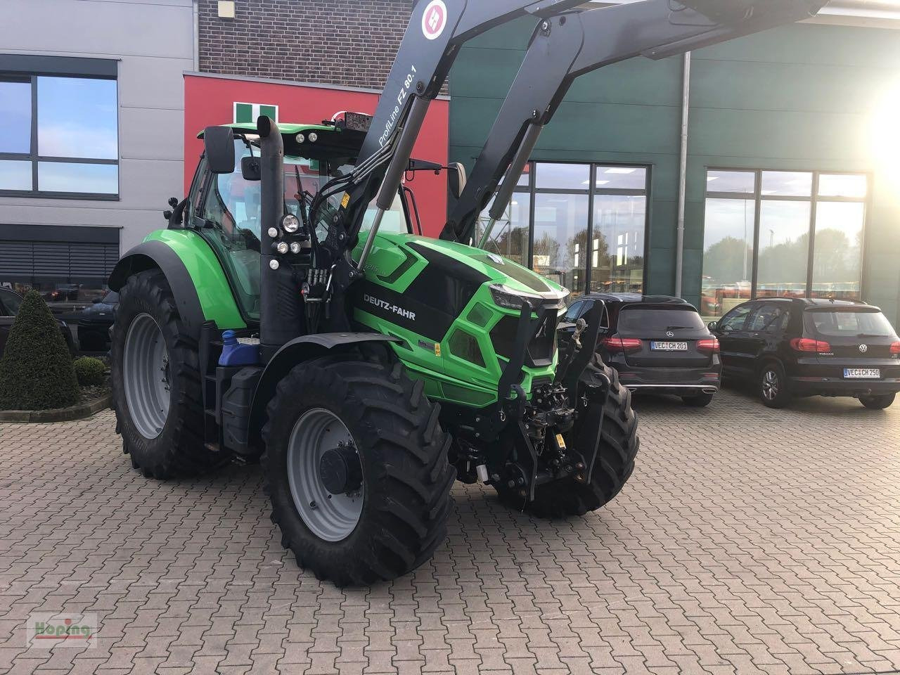 Deutz-Fahr 6215 Agrotron TTV - Traktori: kuva Deutz-Fahr 6215 Agrotron TTV - Traktori Deutz-Fahr 6215 Agrotron TTV - Traktori: kuva Deutz-Fahr 6215 Agrotron TTV - Traktori