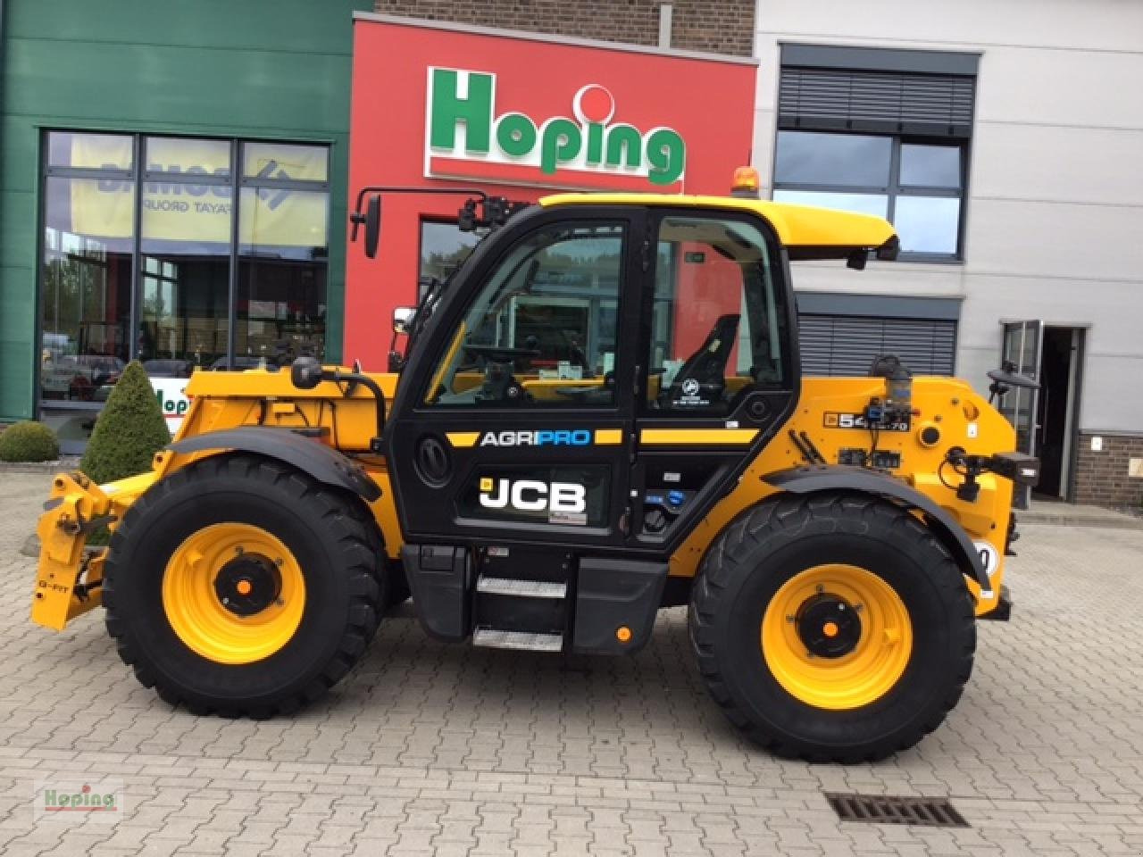 JCB 542X70 Agri Pro - Kurottaja: kuva JCB 542X70 Agri Pro - Kurottaja JCB 542X70 Agri Pro - Kurottaja: kuva JCB 542X70 Agri Pro - Kurottaja