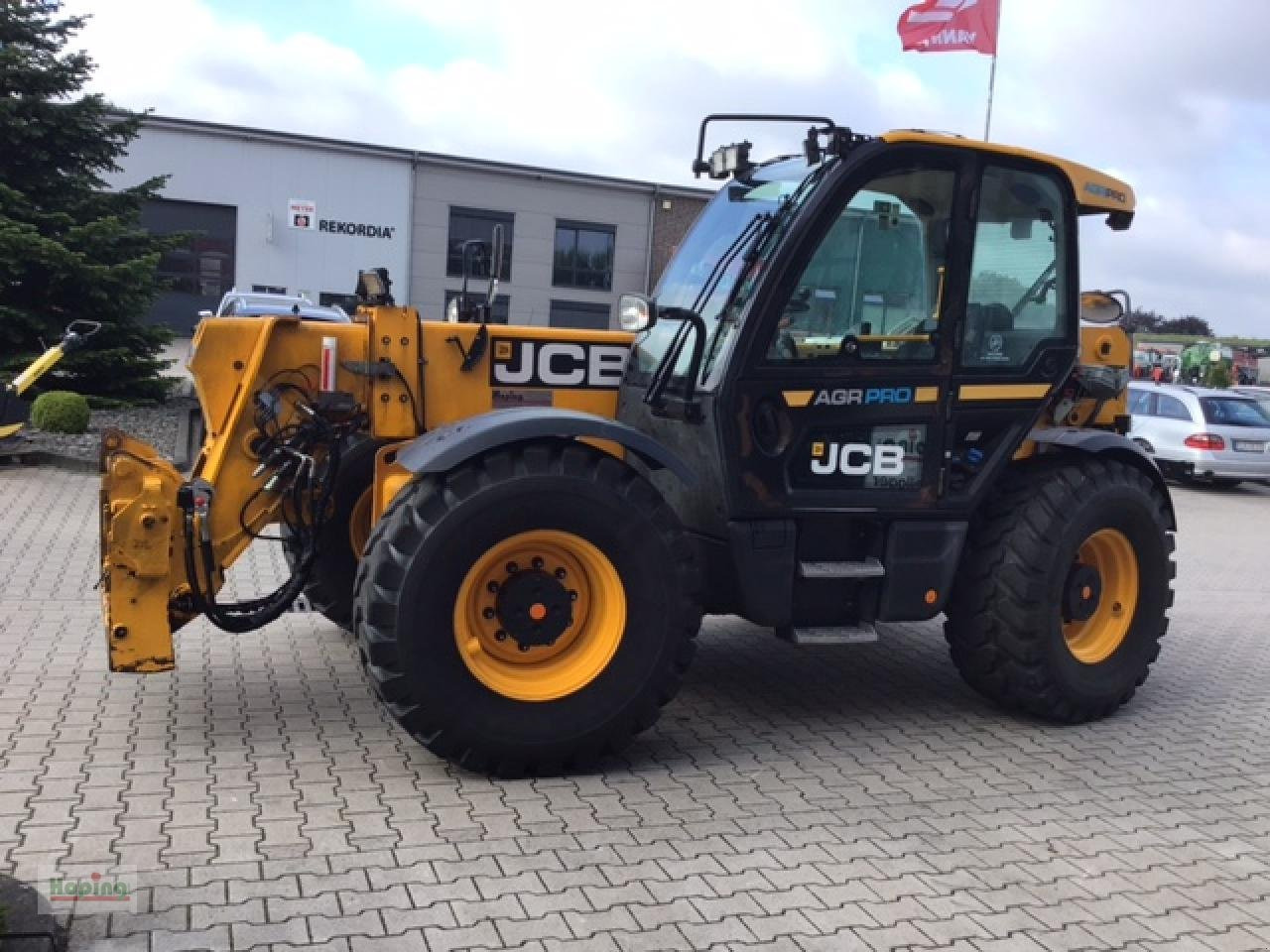 JCB 560-80 Agri Pro - Kurottaja: kuva JCB 560-80 Agri Pro - Kurottaja JCB 560-80 Agri Pro - Kurottaja: kuva JCB 560-80 Agri Pro - Kurottaja