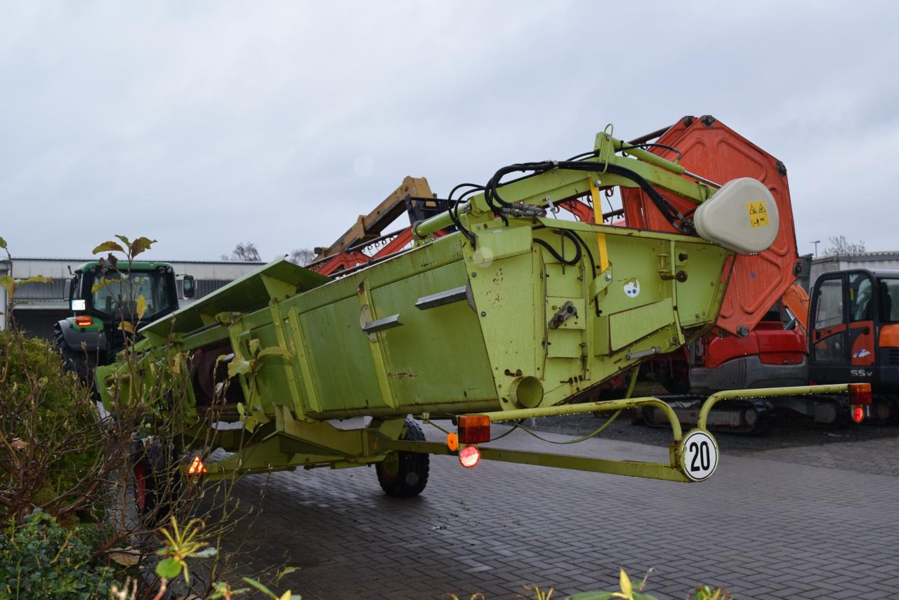 CLAAS C 900 AutoContour *Schneidwerk* - Leikkuupöytä: kuva CLAAS C 900 AutoContour *Schneidwerk* - Leikkuupöytä CLAAS C 900 AutoContour *Schneidwerk* - Leikkuupöytä: kuva CLAAS C 900 AutoContour *Schneidwerk* - Leikkuupöytä