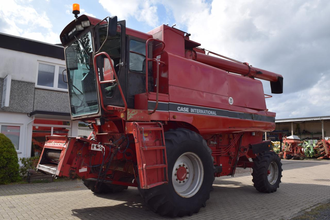 Case-IH 1680 Axial - Leikkuupuimuri: kuva Case-IH 1680 Axial - Leikkuupuimuri Case-IH 1680 Axial - Leikkuupuimuri: kuva Case-IH 1680 Axial - Leikkuupuimuri