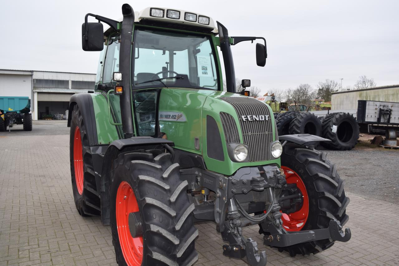 Fendt 412 Vario - Traktori: kuva Fendt 412 Vario - Traktori Fendt 412 Vario - Traktori: kuva Fendt 412 Vario - Traktori