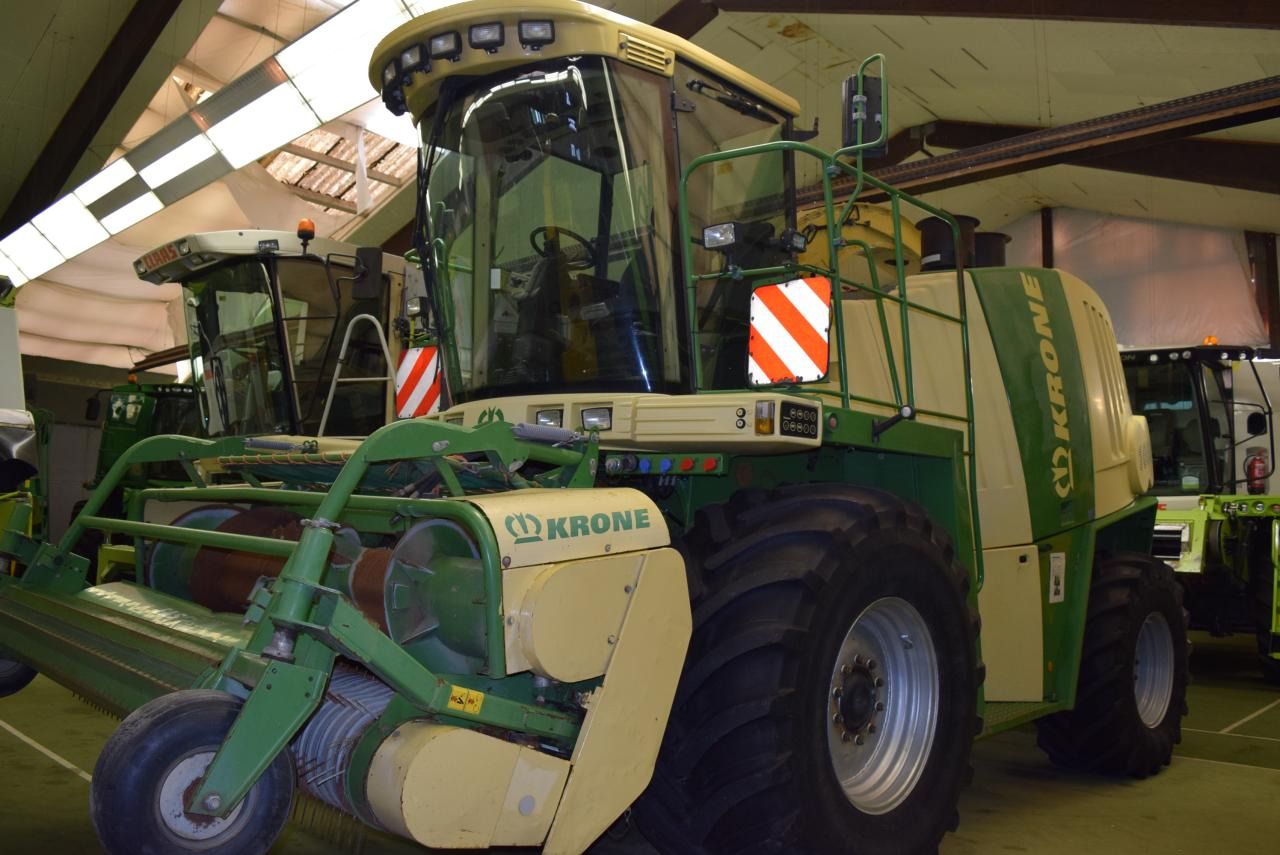 Krone BIG X 1000 - Itsekulkeva silppuri: kuva Krone BIG X 1000 - Itsekulkeva silppuri Krone BIG X 1000 - Itsekulkeva silppuri: kuva Krone BIG X 1000 - Itsekulkeva silppuri