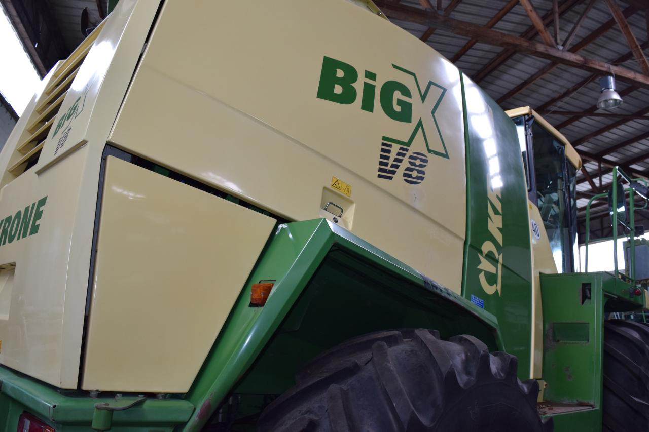 Krone Big X V8 - Itsekulkeva silppuri: kuva Krone Big X V8 - Itsekulkeva silppuri Krone Big X V8 - Itsekulkeva silppuri: kuva Krone Big X V8 - Itsekulkeva silppuri