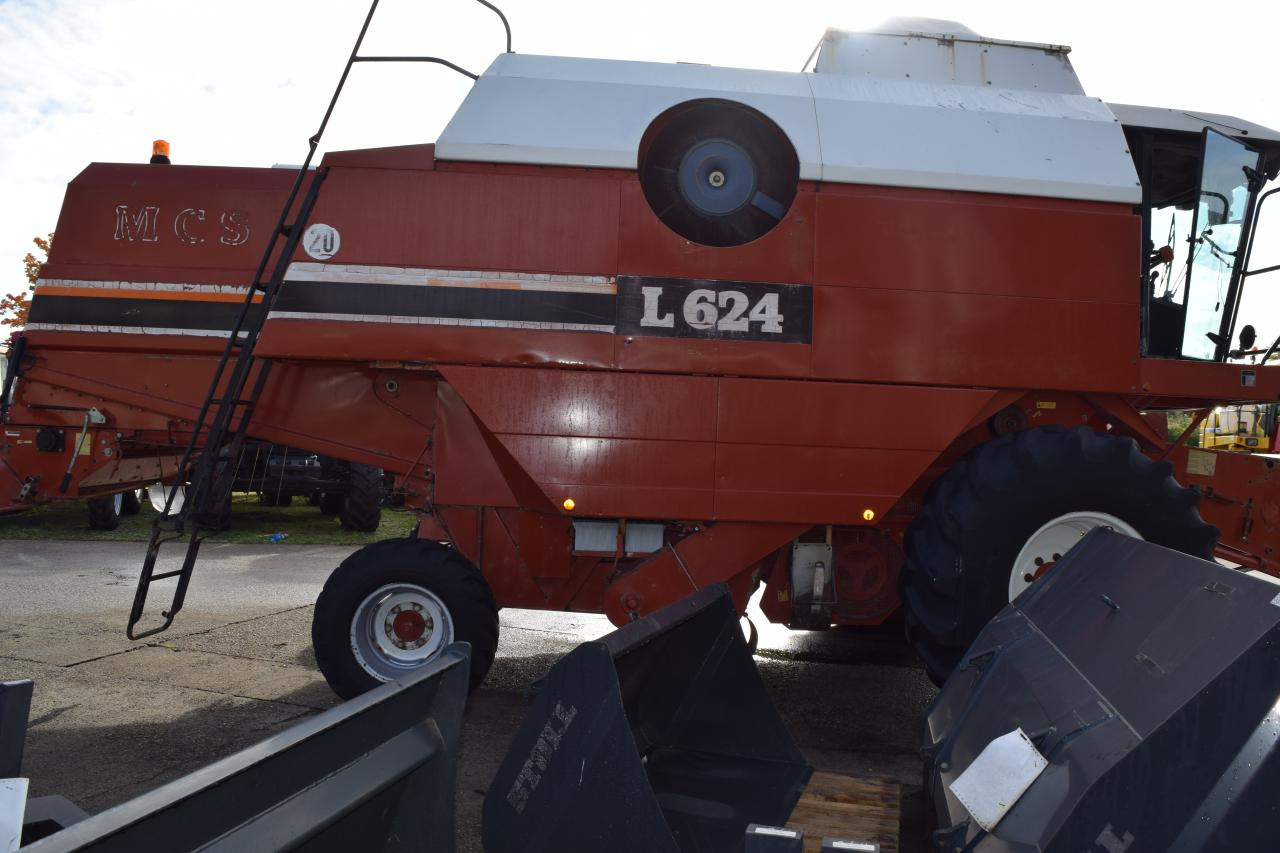 Laverda L624 - Leikkuupuimuri: kuva Laverda L624 - Leikkuupuimuri Laverda L624 - Leikkuupuimuri: kuva Laverda L624 - Leikkuupuimuri