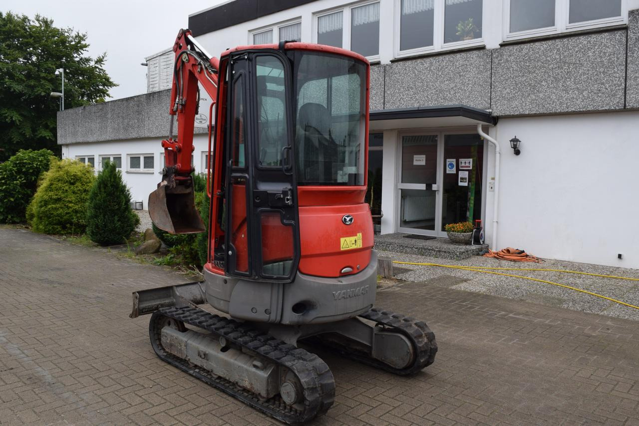 Yanmar VIO 25 *Kettenbagger* - Minikuormaaja: kuva Yanmar VIO 25 *Kettenbagger* - Minikuormaaja Yanmar VIO 25 *Kettenbagger* - Minikuormaaja: kuva Yanmar VIO 25 *Kettenbagger* - Minikuormaaja