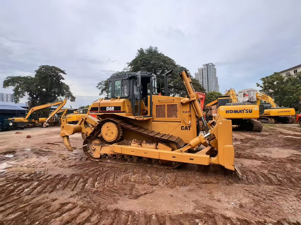 CATERPILLAR D6R - Puskutraktori: kuva CATERPILLAR D6R - Puskutraktori CATERPILLAR D6R - Puskutraktori: kuva CATERPILLAR D6R - Puskutraktori