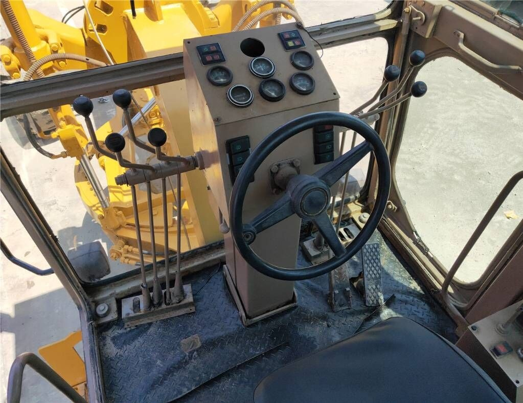 Caterpillar 140 G - Tiehöylä: kuva Caterpillar 140 G - Tiehöylä Caterpillar 140 G - Tiehöylä: kuva Caterpillar 140 G - Tiehöylä
