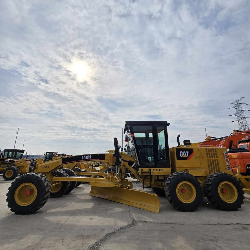 Caterpillar 140H - Tiehöylä: kuva Caterpillar 140H - Tiehöylä Caterpillar 140H - Tiehöylä: kuva Caterpillar 140H - Tiehöylä