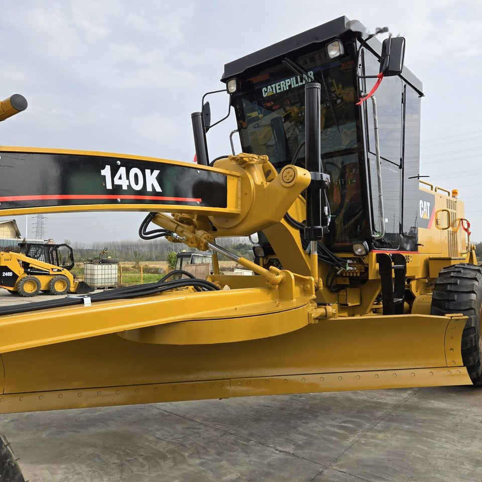 Caterpillar 140K - Tiehöylä: kuva Caterpillar 140K - Tiehöylä Caterpillar 140K - Tiehöylä: kuva Caterpillar 140K - Tiehöylä