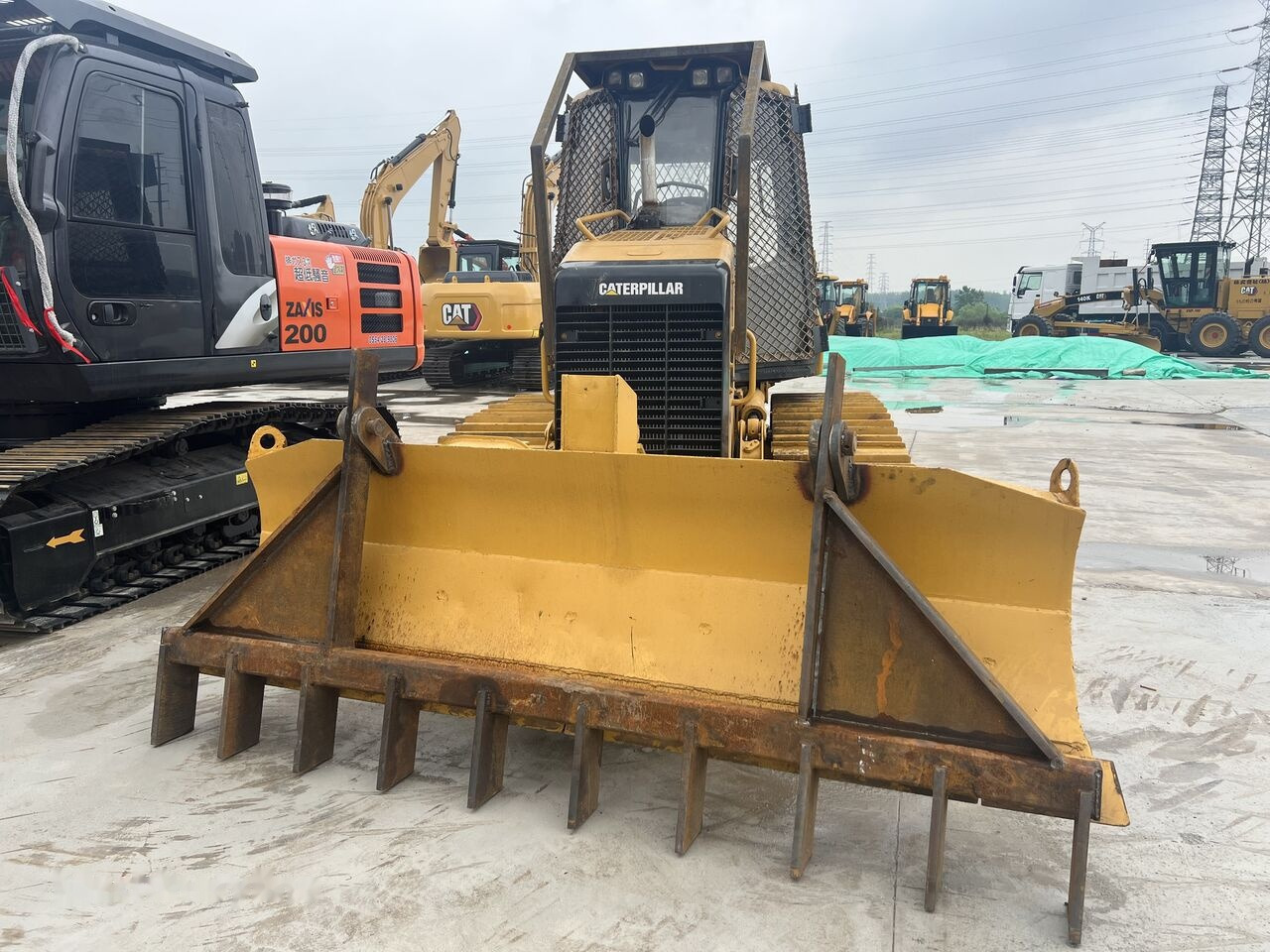 Caterpillar D5K - Puskutraktori: kuva Caterpillar D5K - Puskutraktori Caterpillar D5K - Puskutraktori: kuva Caterpillar D5K - Puskutraktori