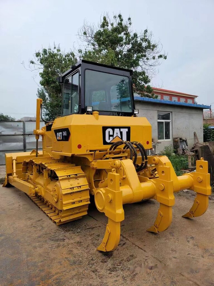 Caterpillar D6G - Puskutraktori: kuva Caterpillar D6G - Puskutraktori Caterpillar D6G - Puskutraktori: kuva Caterpillar D6G - Puskutraktori