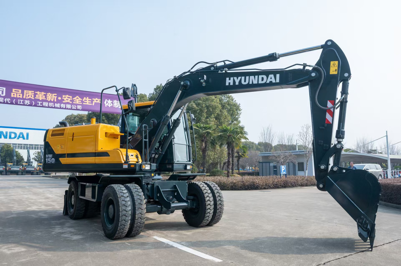 HYUNDAI HW150 - Pyöräalustainen kaivinkone: kuva HYUNDAI HW150 - Pyöräalustainen kaivinkone HYUNDAI HW150 - Pyöräalustainen kaivinkone: kuva HYUNDAI HW150 - Pyöräalustainen kaivinkone
