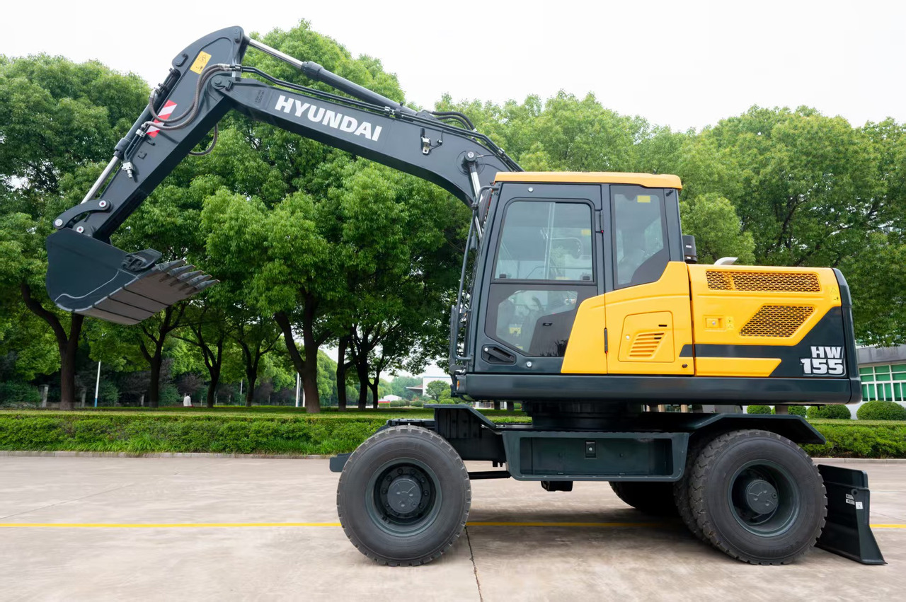HYUNDAI HW155 - Pyöräalustainen kaivinkone: kuva HYUNDAI HW155 - Pyöräalustainen kaivinkone HYUNDAI HW155 - Pyöräalustainen kaivinkone: kuva HYUNDAI HW155 - Pyöräalustainen kaivinkone