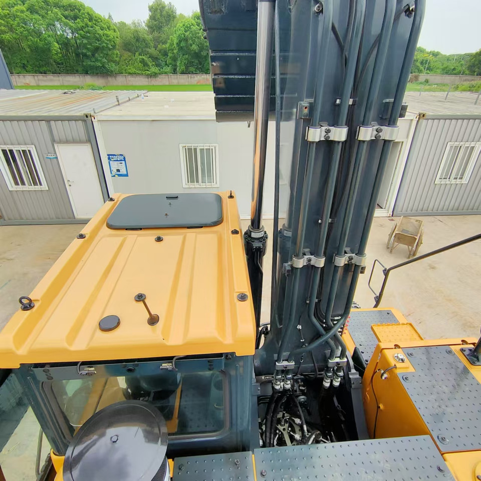 HYUNDAI HX220L - Telakaivukone: kuva HYUNDAI HX220L - Telakaivukone HYUNDAI HX220L - Telakaivukone: kuva HYUNDAI HX220L - Telakaivukone