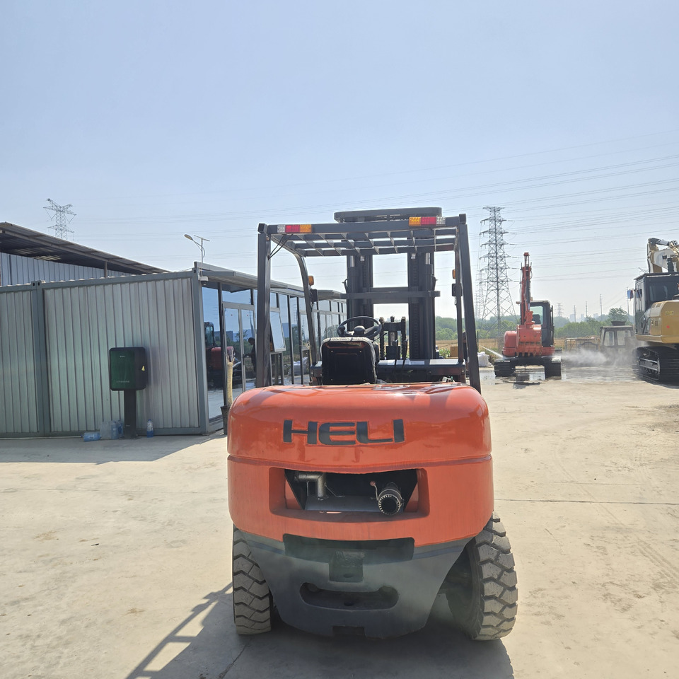 Dieseltrukki Heli CPCD45: kuva Dieseltrukki Heli CPCD45 Dieseltrukki Heli CPCD45: kuva Dieseltrukki Heli CPCD45