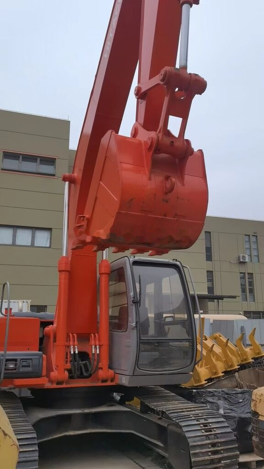Hitachi EX200 - Telakaivukone: kuva Hitachi EX200 - Telakaivukone Hitachi EX200 - Telakaivukone: kuva Hitachi EX200 - Telakaivukone