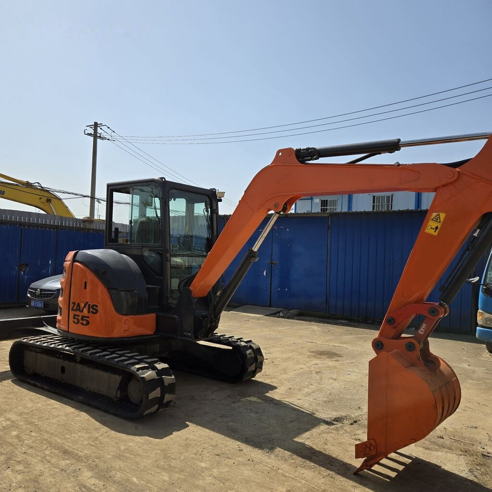 Hitachi ZX55 - Minikuormaaja: kuva Hitachi ZX55 - Minikuormaaja Hitachi ZX55 - Minikuormaaja: kuva Hitachi ZX55 - Minikuormaaja